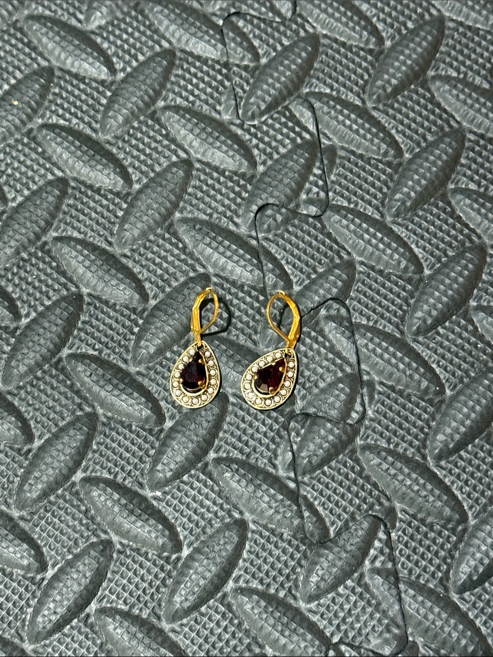 Victorian-style pear-shaped earrings garnet gemstone and seed pearls